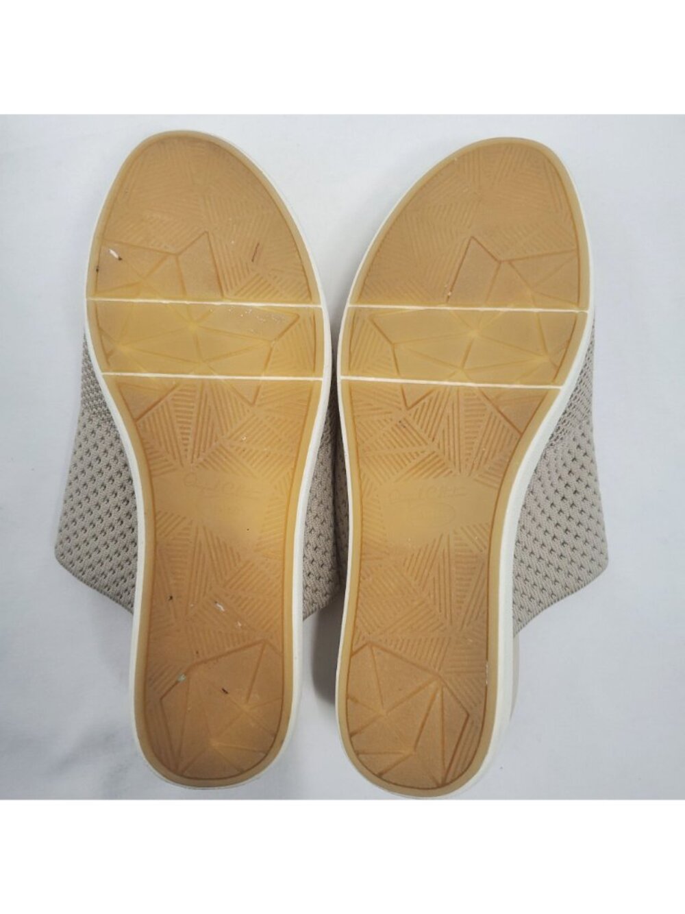 D'Scholls Women's Oyster Mesh Knit Sonia Open Toe Platform Slide Sandals Sz 7.5M - Picture 15 of 16
